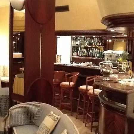 Hotel Anthony 4*