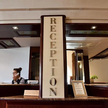 Hotel Anthony 4*