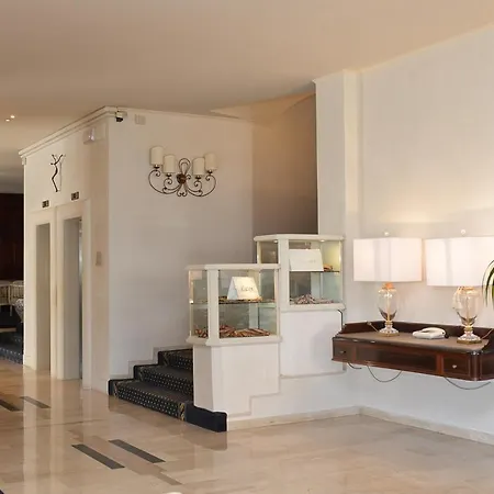 Anthony Hotel 4*