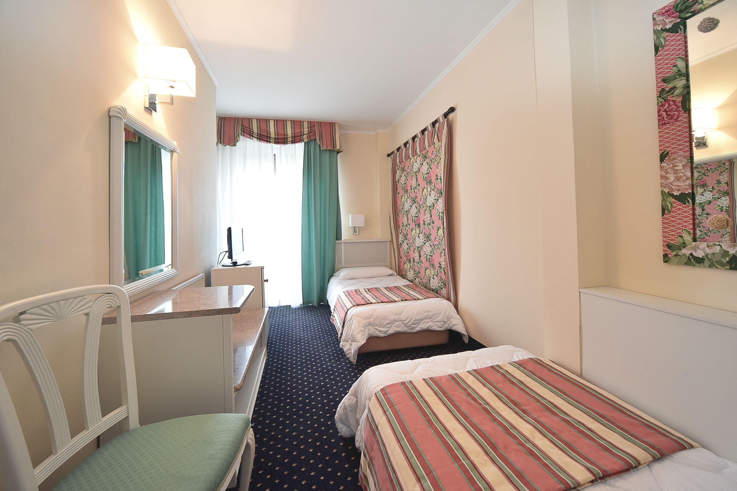 Hotel Anthony 4*