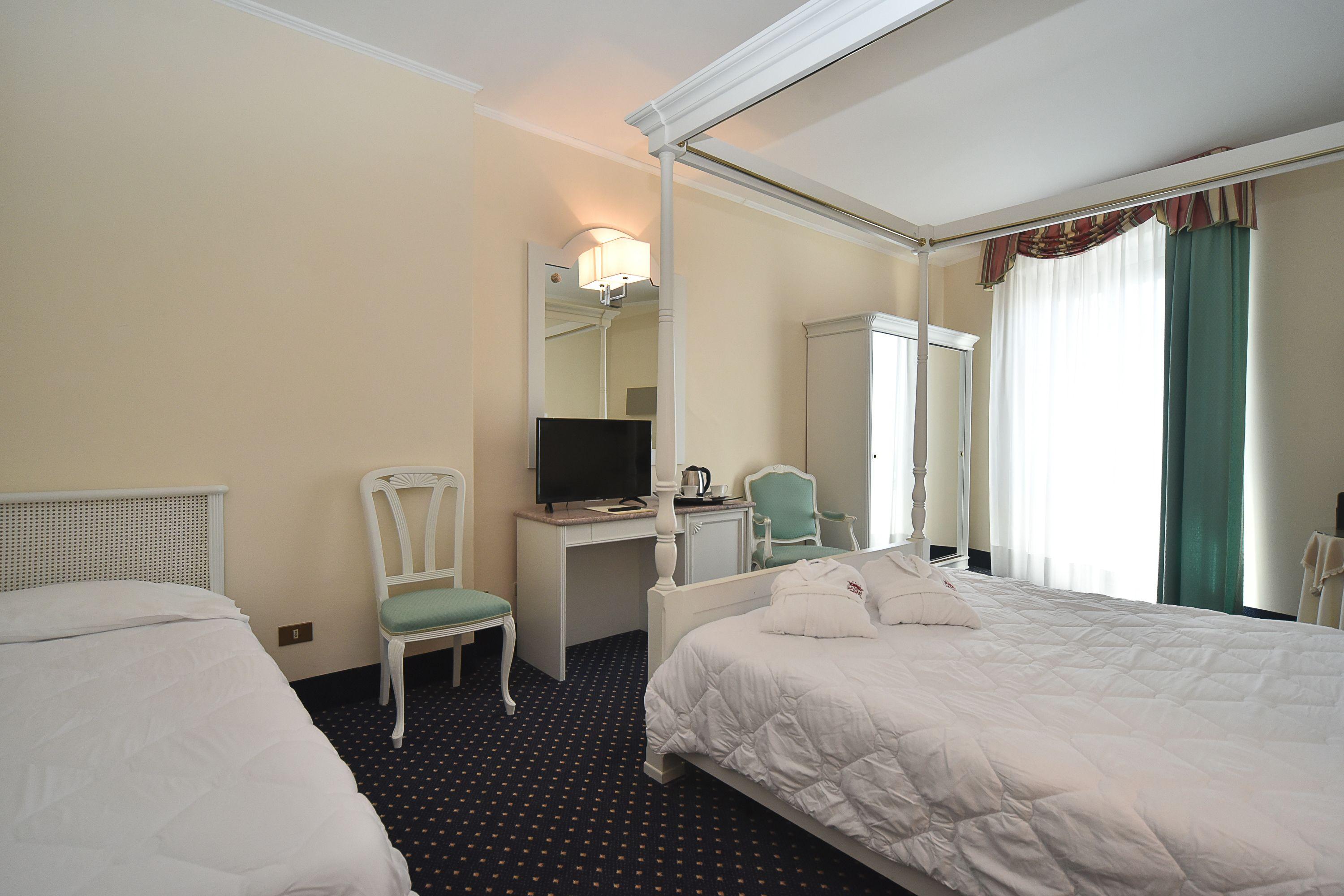Hotel Anthony 4*