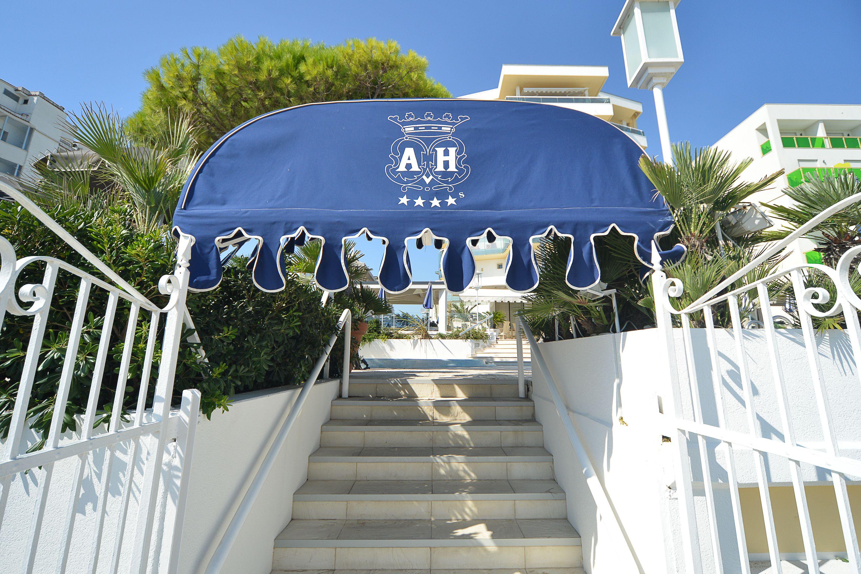 Anthony Hotel 4*