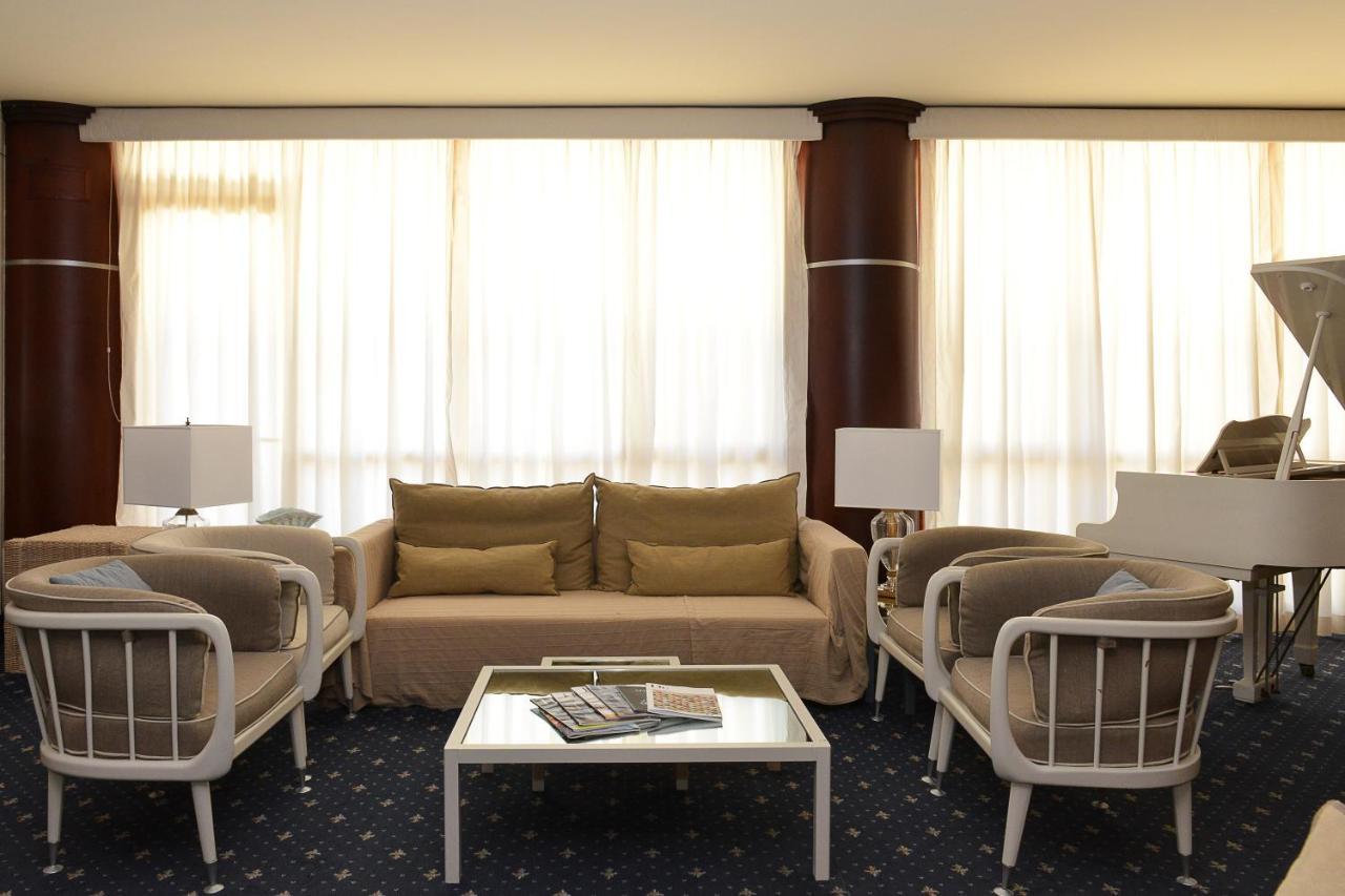 Hotel Anthony